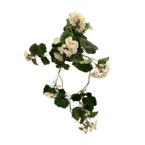 14" White Geranium Bush